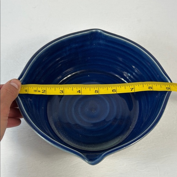 Elegant Navy Stoneware Serving Bowl - Picture 7 of 8